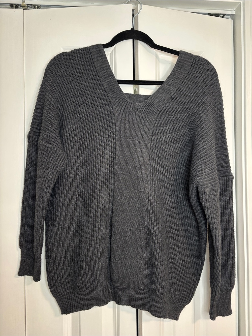 Relaxed V-Neck Ribbed Sweater - Charcoal